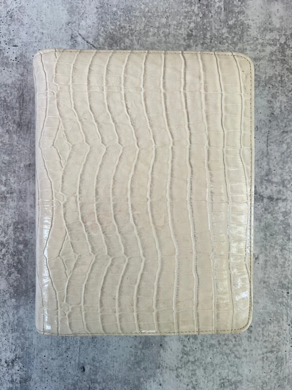 Franklin Covey Cream Faux Croc-Embossed Leather Zipper Binder